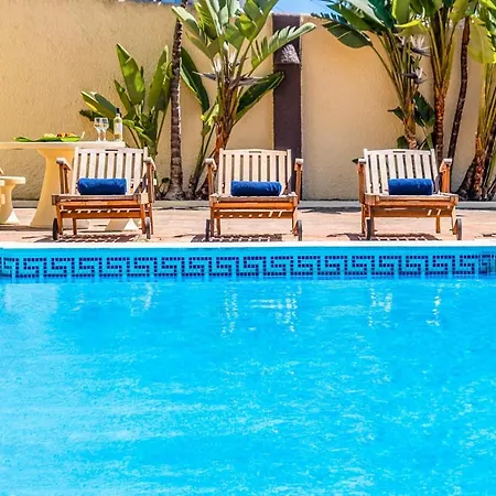 Crisandra - Com Piscina Aquecivel, Em Villa Albufeira