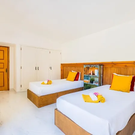 Villa Crisandra By Algarve Vacation