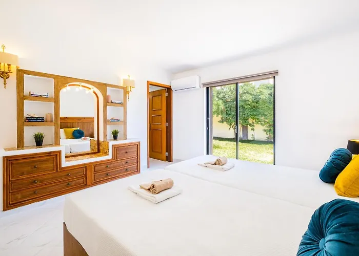 Crisandra By Algarve Vacation 别墅